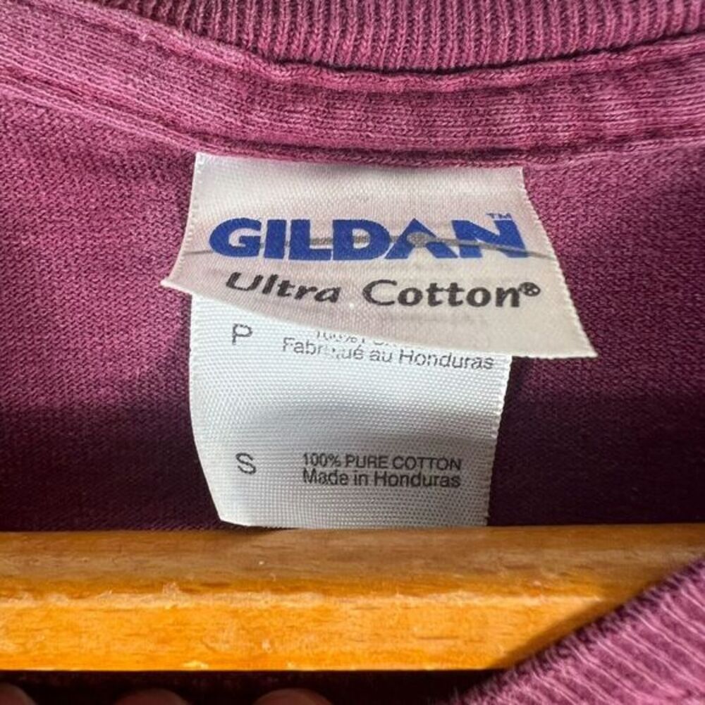 Gildan Burgundy Harvard University Graphic Tee - Picture 3 of 8